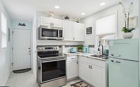 Daytona Inn And Suites